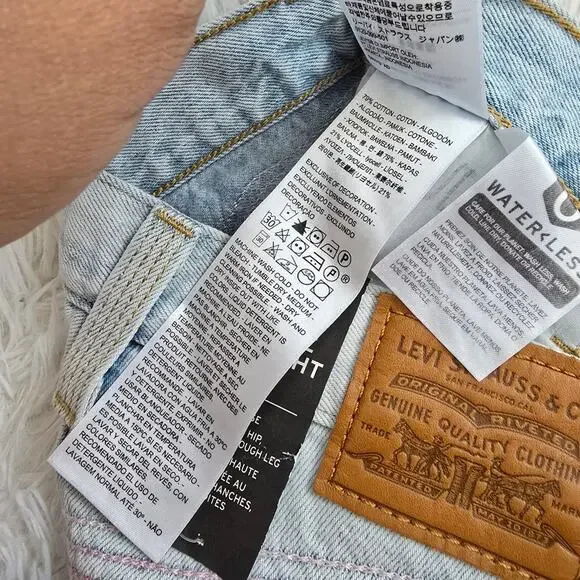 Levi's Ribcage Super High Rise Ankle Straight Light Wash Jeans NWT 26 X 27 - Picture 14 of 16